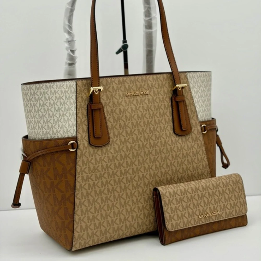Michael Kors Voyager Color Block Tote and Wallet Set